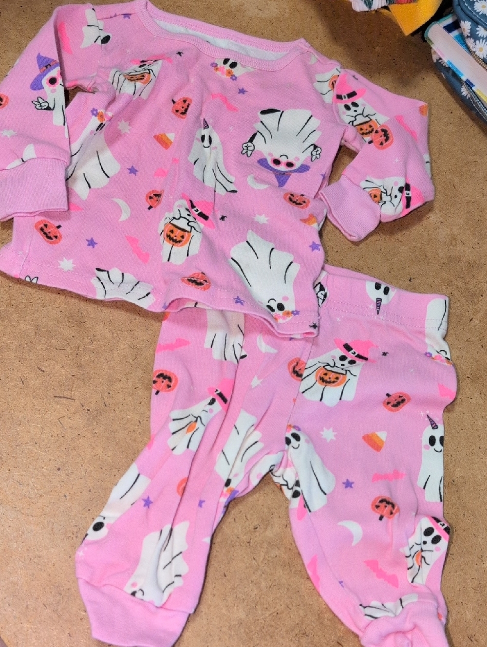 ❤️‍🔥10/$10❤️‍🔥 Set Of Baby Girls PJ Place Pink Halloween Pajamas Size 3-6M